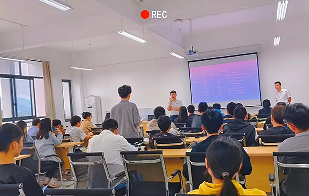 校企合作，提供就业岗位